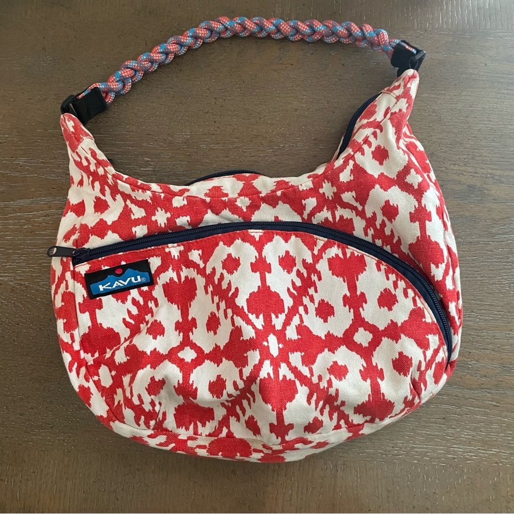 Kavu Sydney Satchel Rope Handle Boho Southwestern Red White Ikat Zipper Canvas